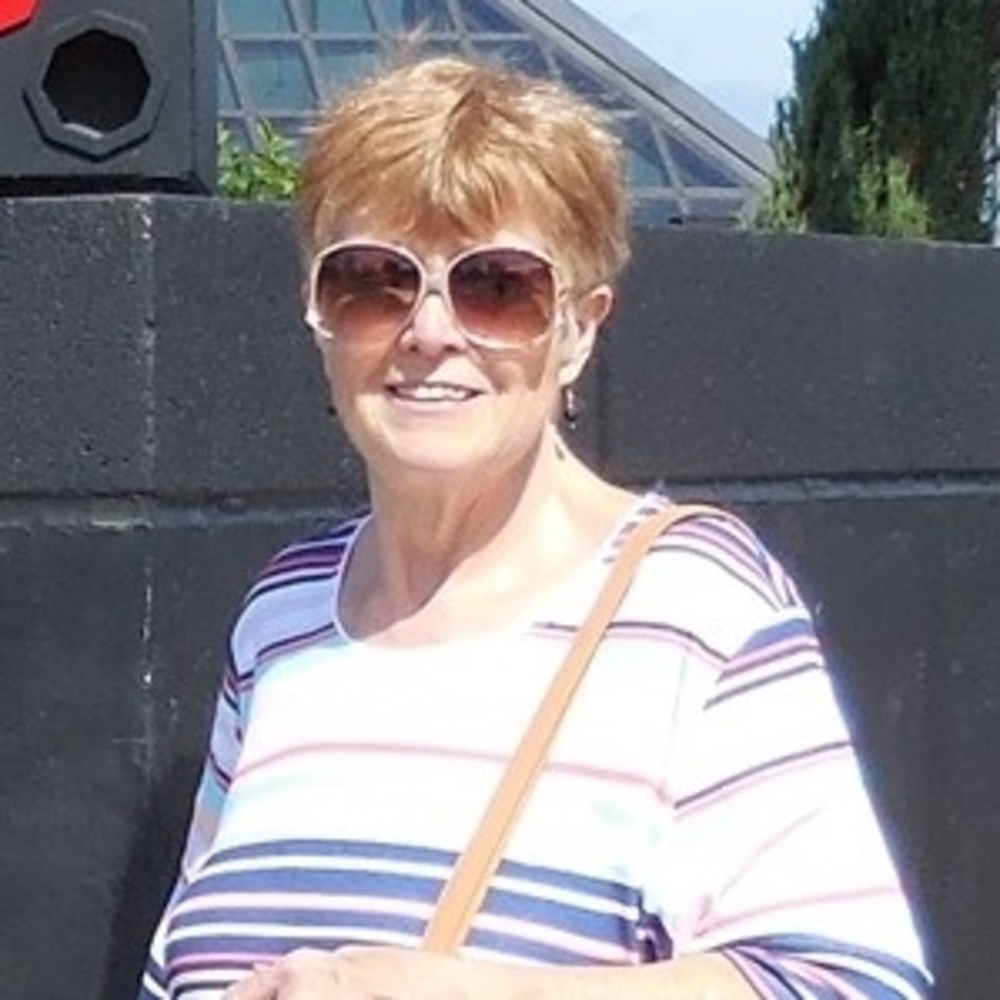 Meet your Posher, Veronica